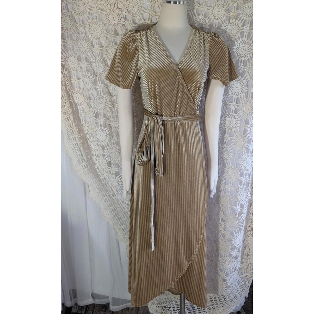 Ladies Beautiful‎ Gold Anrabess Long Wrap Dress Size Small